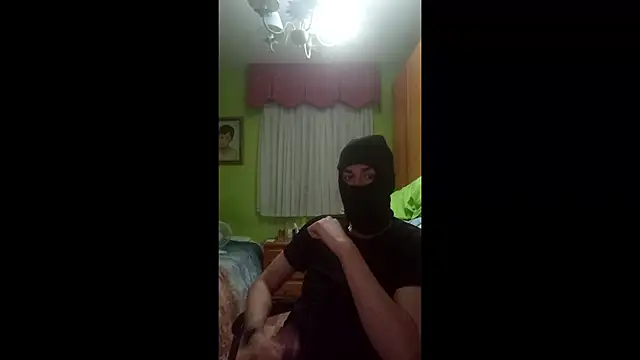 Snapshot of MachosAlfas chatting on 04-05-26, 12:39 MachosAlfas online show from 04-05-26, 12:39