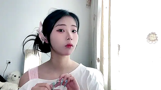 yiyibaby2026 online show from 04-23-26, 02:18