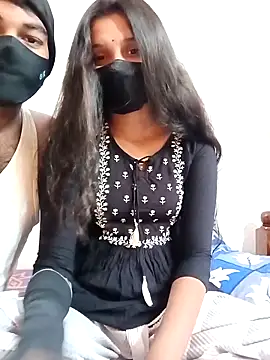 Snapshot of Telugucouple1431 chatting on 03-31-26, 03:52 Telugucouple1431 online show from 03-31-26, 03:52