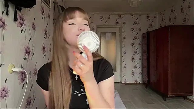 AnnaWasp online show from 04-10-26, 04:41