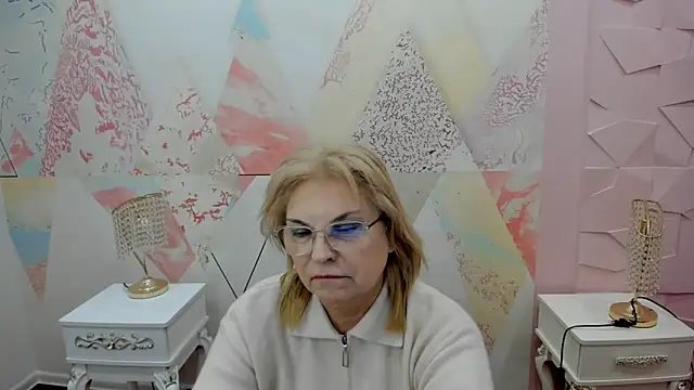 Yasy mina online show from 03-18-26, 11:24