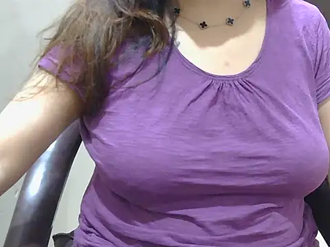 spicy Zara online show from 06-03-26, 02:18