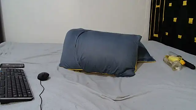 Snapshot of Sizzy- chatting on 06-16-26, 12:10 Sizzy- online show from 06-16-26, 12:10