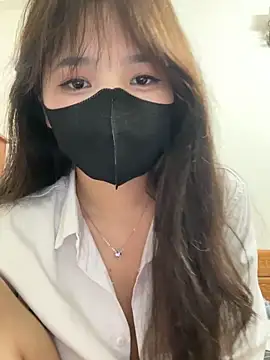 VyVy18 online show from 05-20-26, 05:21