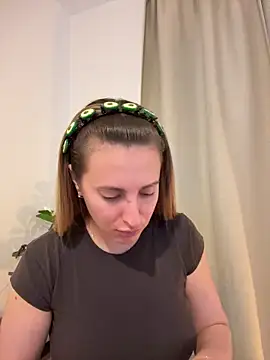 EvaRyen  online show from 05-14-26, 04:48