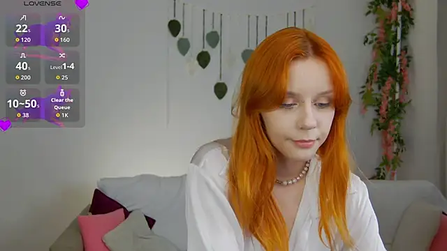 Rachel lips online show from 05-22-26, 09:07
