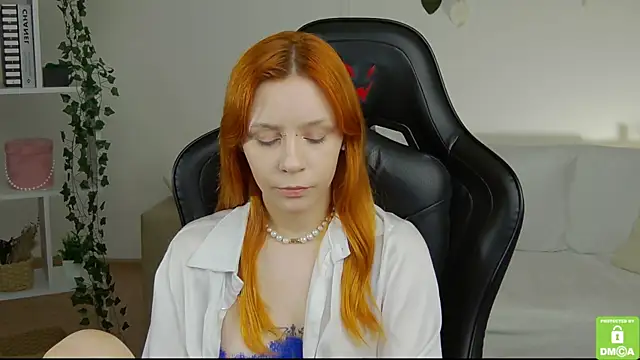 Rachel lips online show from 05-29-26, 09:15