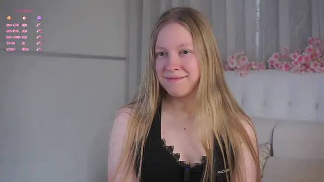 Snapshot of LashandaDevoto chatting on 06-02-26, 11:43 LashandaDevoto online show from 06-02-26, 11:43