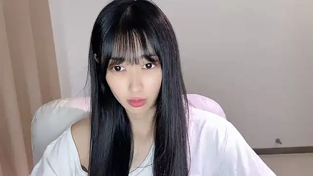 xiaooyee online show from 05-21-26, 02:36