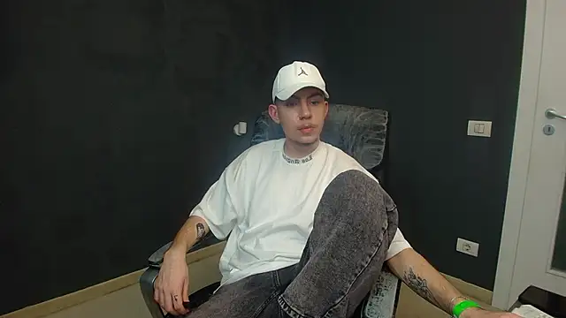 KrewVaughn online show from 03-15-26, 07:48