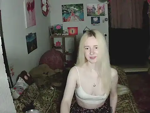 SilkMuseX online show from 05-10-26, 06:10