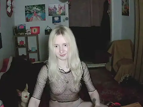 SilkMuseX online show from 05-17-26, 06:30