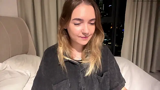 RoxyWet online show from 05-20-26, 02:25