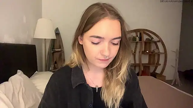 RoxyWet online show from 05-14-26, 02:47