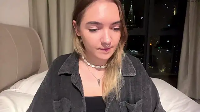 RoxyWet online show from 05-21-26, 02:14
