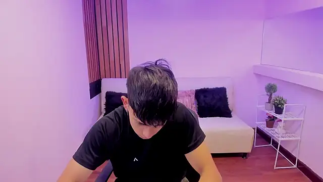 Kei 23 online show from 07-15-26, 12:23