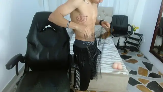 Kei 23 online show from 04-15-26, 01:48