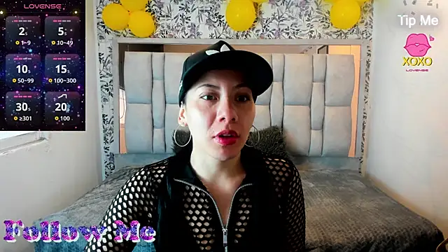 Snapshot of Abril_Fox__ chatting on 06-22-26, 12:13 Abril Fox online show from 06-22-26, 12:13