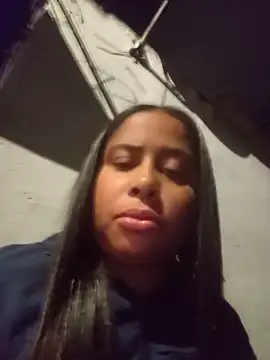 gatinha20257 online show from 05-21-26, 02:42