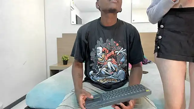 Ebony N Blonde online show from 05-02-26, 08:36