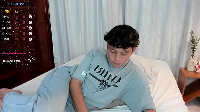 chico medusa online show from 04-17-26, 08:11