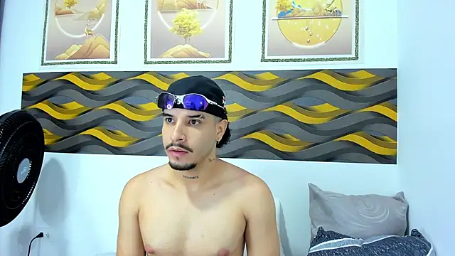 Leon Hotx online show from 04-16-26, 02:34