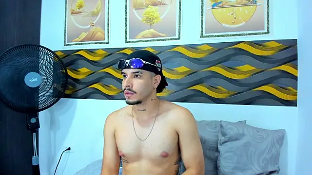 Leon Hotx online show from 04-27-26, 07:23