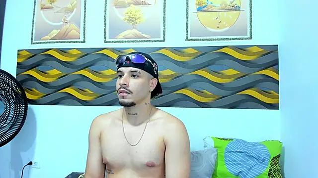Leon Hotx online show from 04-06-26, 08:21
