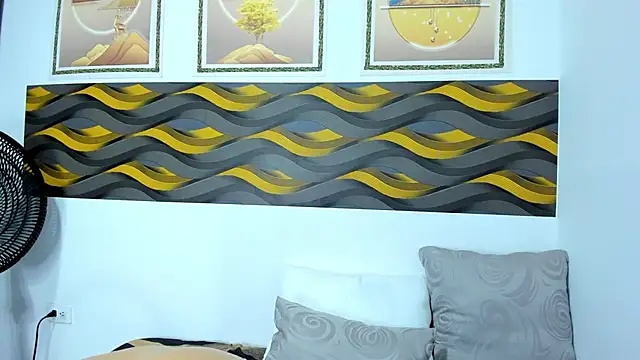 Leon Hotx online show from 04-11-26, 07:17