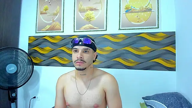 Leon Hotx online show from 04-14-26, 02:38
