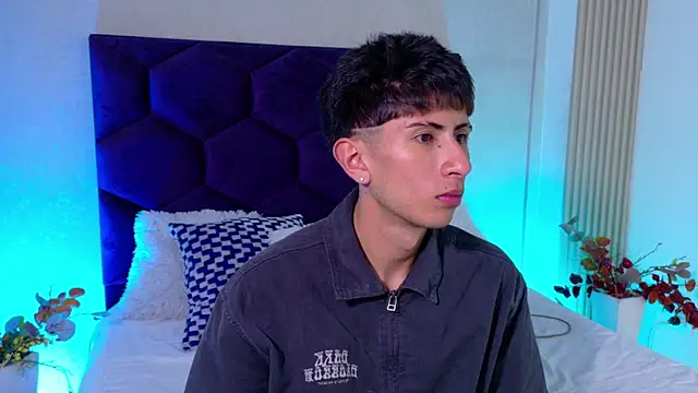 AndyJustgame  online show from 07-14-26, 04:39