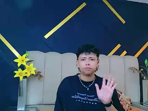 NikiEvanz online show from 04-28-26, 08:46