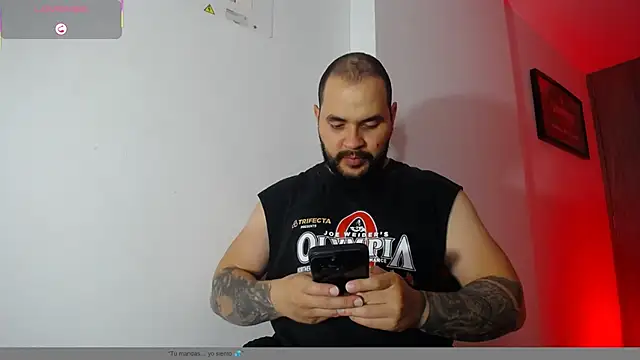 Snapshot of Axel_Dominus chatting on 05-20-26, 11:35 Axel Dominus online show from 05-20-26, 11:35