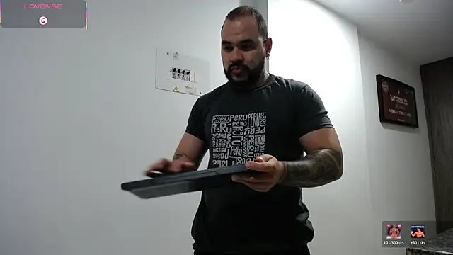 Axel Dominus online show from 07-18-26, 07:06