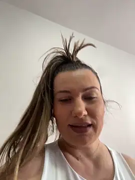 SweetCurvess online show from 03-15-26, 12:45