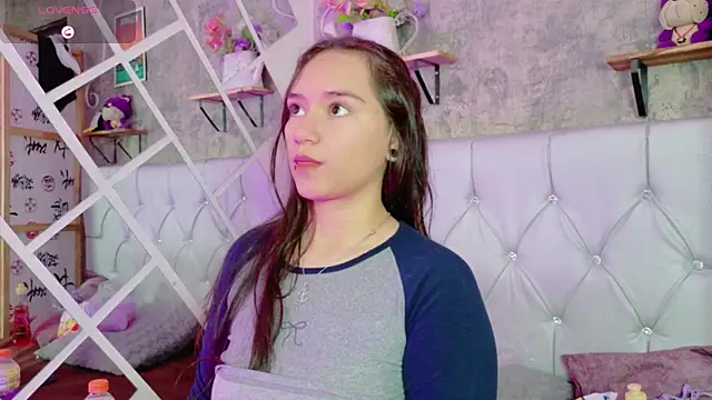 Sophia xoxo1 online show from 07-23-26, 01:52
