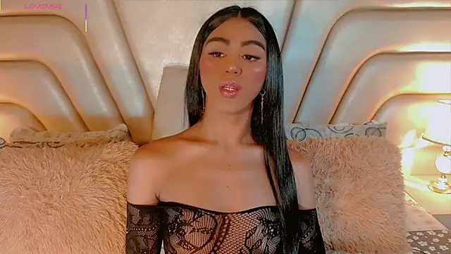 Snapshot of tiifannysexyhot chatting on 05-05-26, 04:48 tiifannysexyhot online show from 05-05-26, 04:48