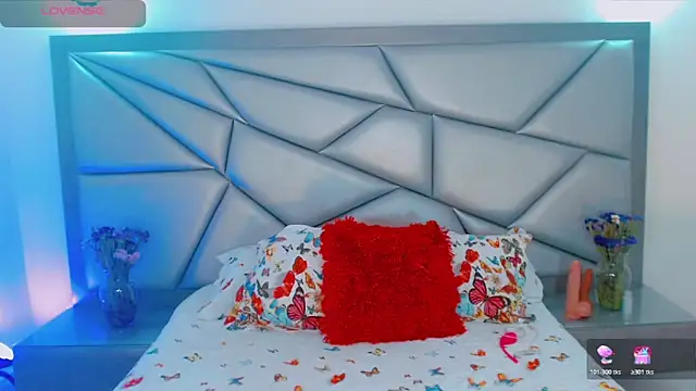 tiifannysexyhot online show from 04-19-26, 12:50