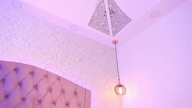 Snapshot of saraa_joness_ chatting on 06-22-26, 07:22 saraa joness online show from 06-22-26, 07:22