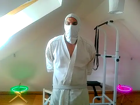 NinjaLaser online show from 04-09-26, 11:16