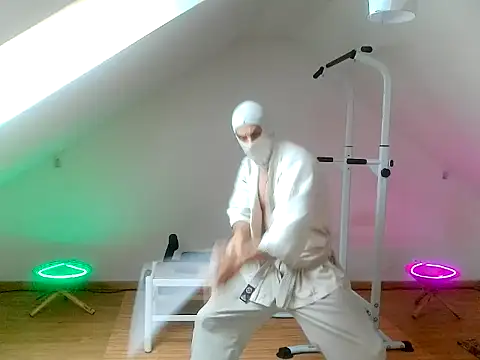 NinjaLaser online show from 05-18-26, 11:48