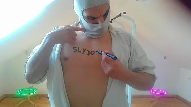 Snapshot of NinjaLaser chatting on 03-23-26, 12:16 NinjaLaser online show from 03-23-26, 12:16