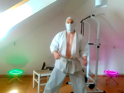 NinjaLaser online show from 04-25-26, 11:24