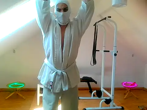 NinjaLaser online show from 04-20-26, 12:30