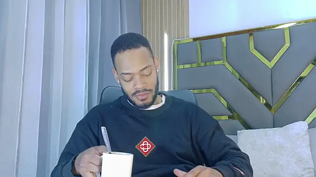 Oliver bigblack cock online show from 03-19-26, 06:08