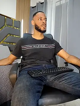 Oliver bigblack cock online show from 04-14-26, 06:02