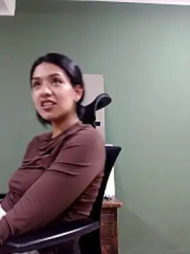 FiorellaLan online show from 04-13-26, 09:41