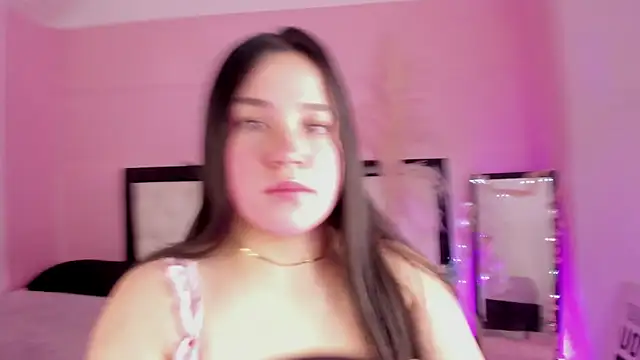 Julieth Caandy online show from 06-15-26, 12:16