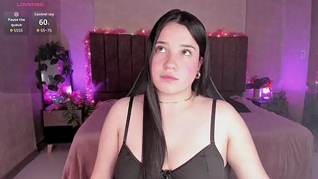 Julieth Caandy online show from 07-28-26, 03:21