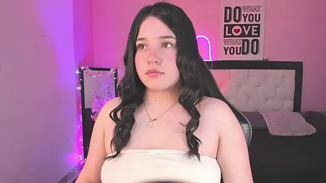 Julieth Caandy online show from 07-17-26, 12:35